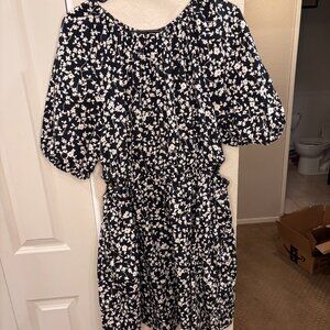 Old Navy Floral Black and White Dress